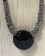 g-collana-lunga-pastello