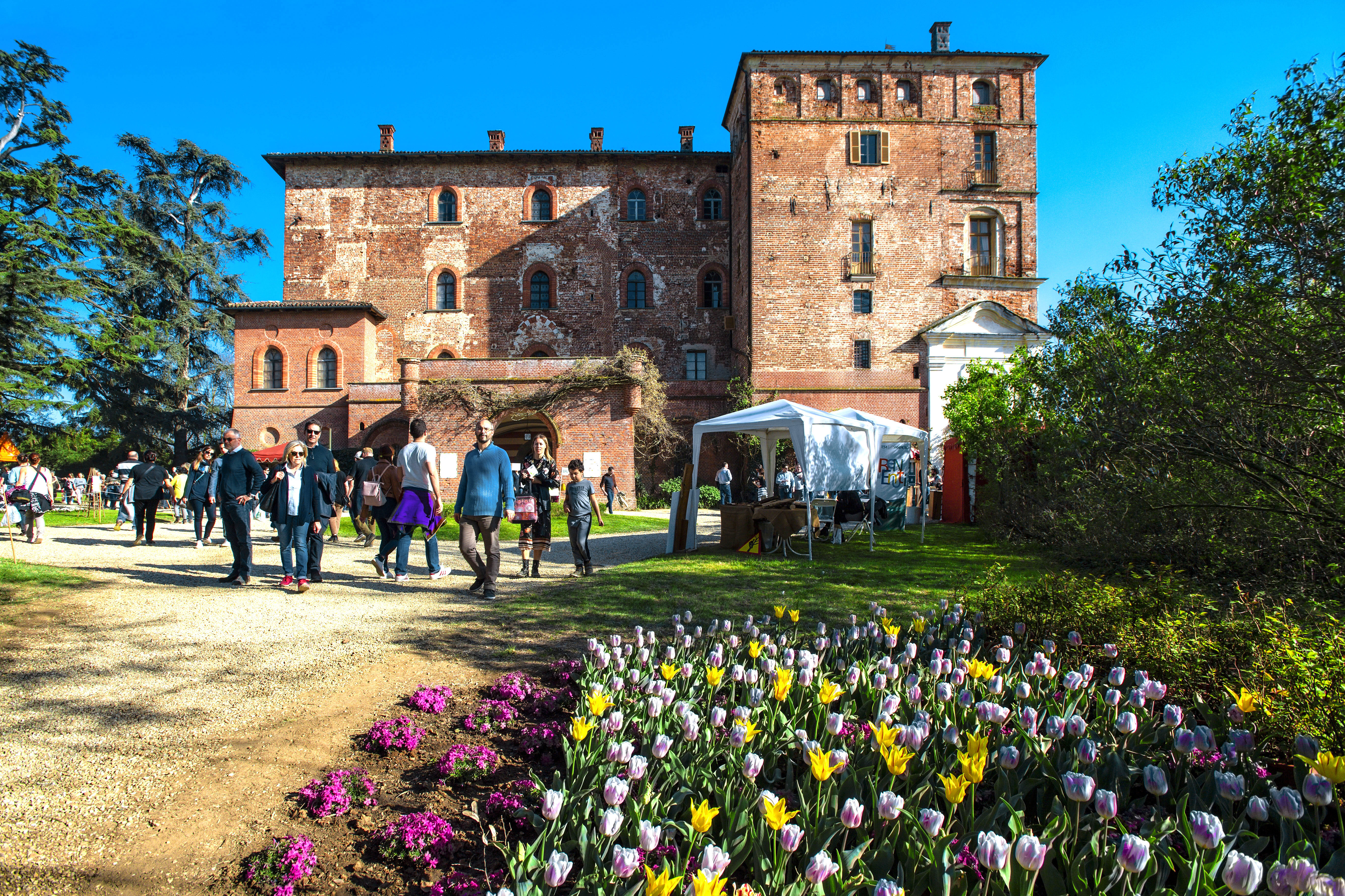 Messer Tulipano al Castello di Pralormo testo e foto di Toni Spagone
