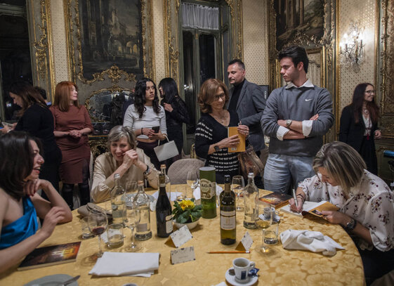 06bfe1ef-1ba0-4636-a121-fe3ae8487a16