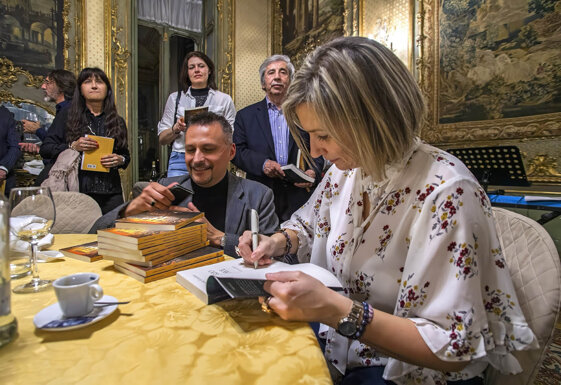 abee17e0-3fe6-4398-814a-dff027d26c6d