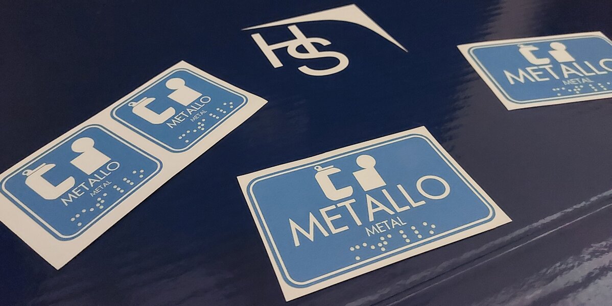 Etichette adesive in Braille