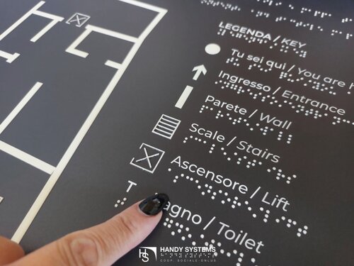 mappa tattile_planimetria tattile realizzata da handy systems_.jpeg