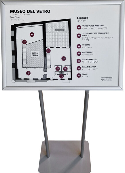 mappa tattile con leggio