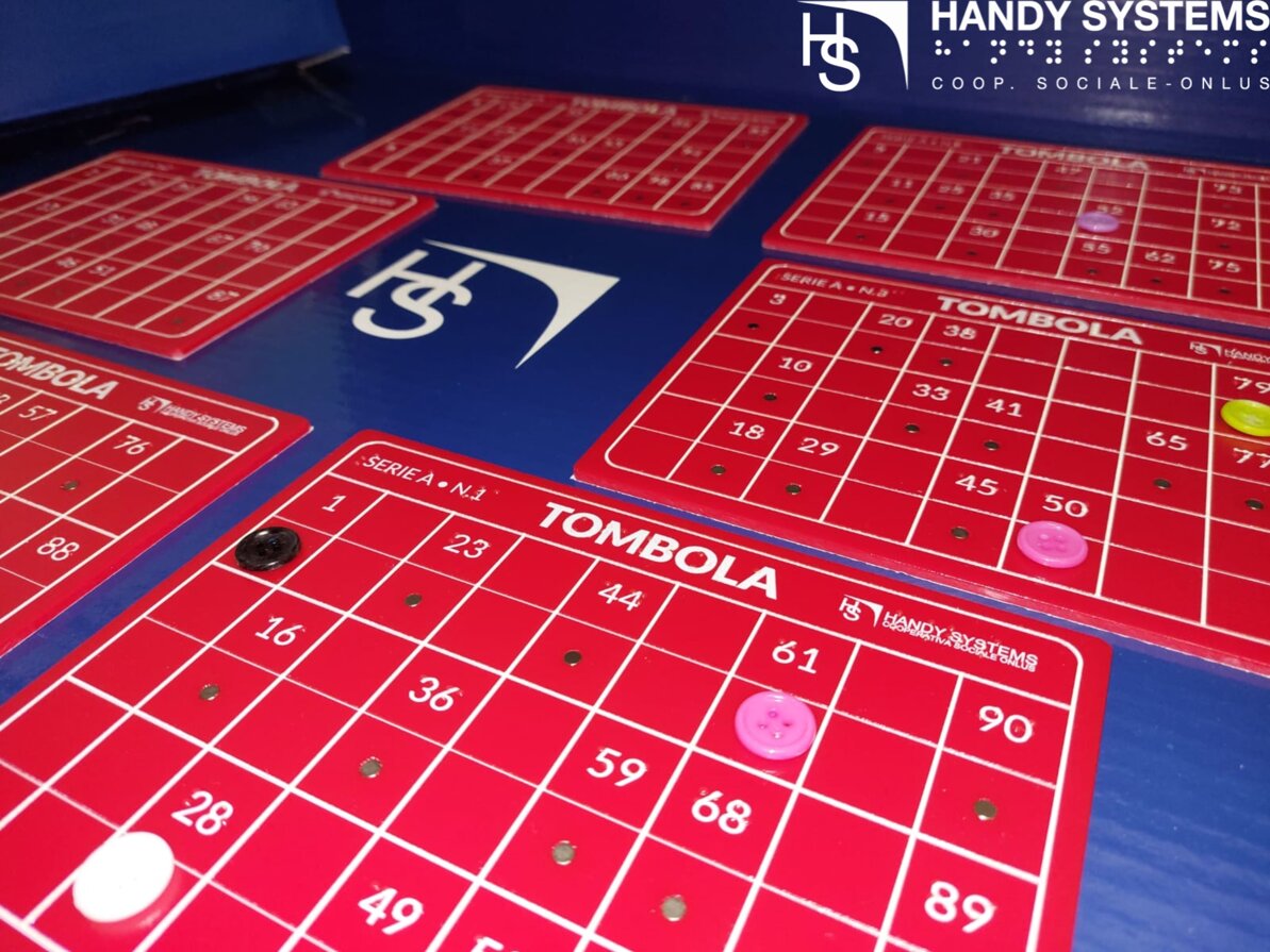 Giochi da tavolo in Braille per non vedenti