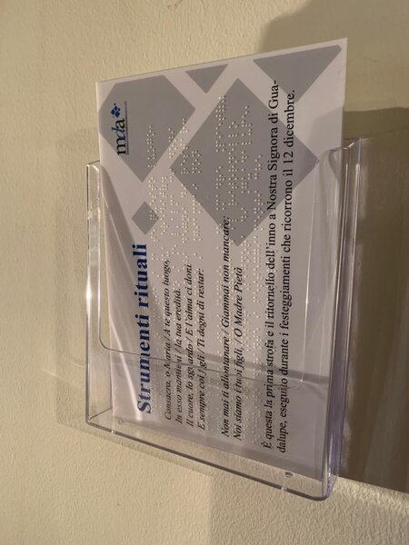 in quadricromia e Braille. Museo Tradizioni musicali comune di Arsoli