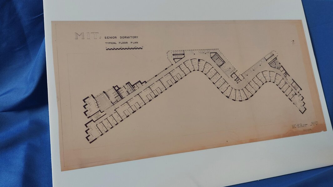 Targa a rilievo tattile Targa a rilievo tattile