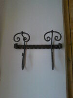 appendiabiti-in-ferro-battuto-artigianale-a-2-3-o-4-posti