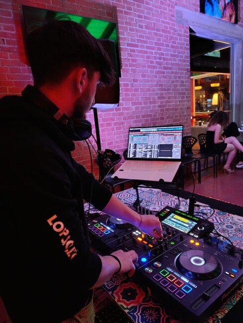 whatsapp image 2025-12-17 at 16.02.05.jpeg