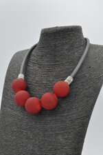 collana-penta-rossa-satinata