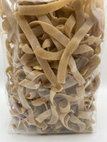 tagliatelle-pasta-di-semolato-di-grano-duro-cappelli