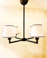 lampadari-con-bracci-e-paralumi