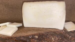 pecorino-lucano-semi-stagionato