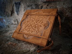 quaderno-in-pelle-ramagi-quadrato