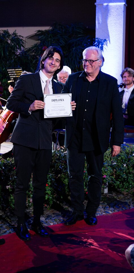 Tommaso Giannoni con il maestro Markus Stenz, importante direttore d'orchestra. Tommaso Giannoni con il maestro Markus Stenz, importante direttore d'orchestra.