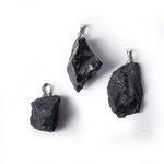 ciondolo-in-shungite-non-lavorata