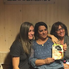 Oasi del Lettore, Vicenza, 22.09.17 Simona ospite di Spritz Letterario, dialoga con Valeria Mancini Oasi del Lettore, Vicenza, 22.09.17 Simona ospite di Spritz Letterario, dialoga con Valeria Mancini