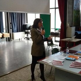 Scuola media Anna Frank, Montecchio M. (Vi) 8 febbraio 2017 Scuola media Anna Frank, Montecchio M. (Vi) 8 febbraio 2017