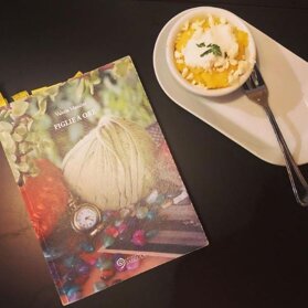 Passamilsale, Vicenza, 28 ottobre 2021 La mamaliga, polenta con feta e yogurt, ci ha portato nell’Est Europa. Passamilsale, Vicenza, 28 ottobre 2021 La mamaliga, polenta con feta e yogurt, ci ha portato nell’Est Europa.