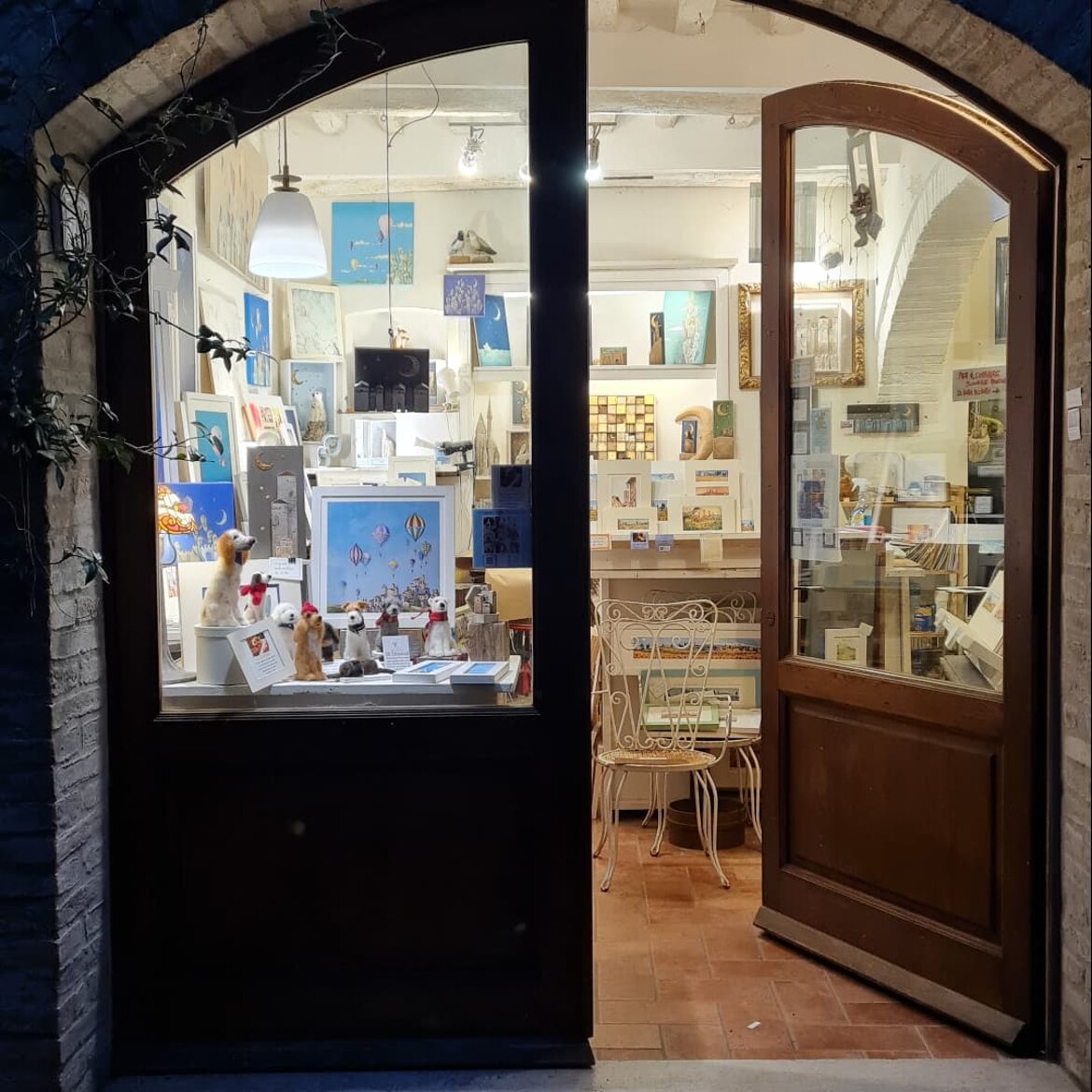 b5b03d21-7eb8-4c9b-a35e-e6d67e648a50 b5b03d21-7eb8-4c9b-a35e-e6d67e648a50