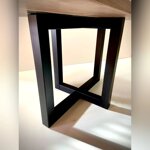 tavolo-in-legno-di-noce-canaletto-e-resina