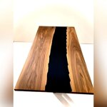 tavolo-in-legno-di-noce-canaletto-e-resina
