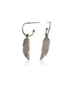lamu-orecchini-cerchi-con-pendente-piuma-in-acciaio-inox