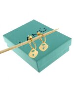 lamuorecchini-cerchi-in-acciaio-inox-finitura-oro-con-pendenti-cuore-lucchetto
