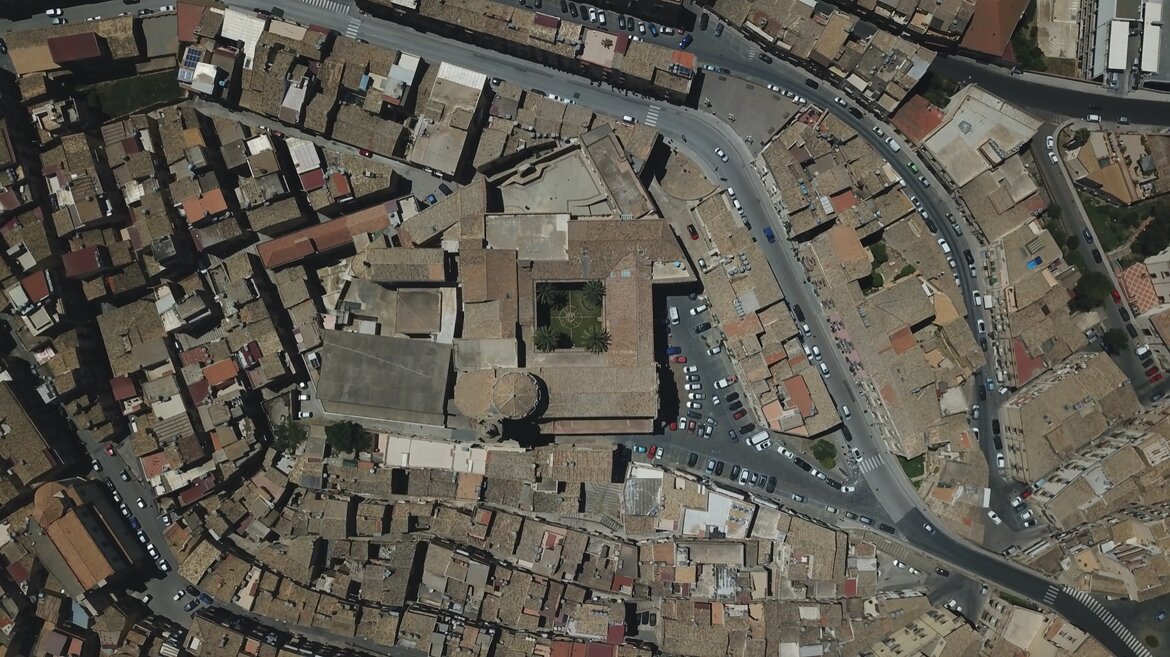 c6cda9ff-f16a-4bcb-a994-85df7324de0d