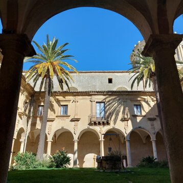 a1b6c051-ba33-437d-b9ef-1f569d42c766