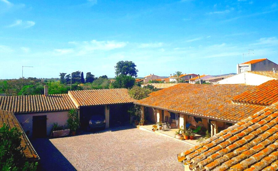 1f8e31ae-05de-46ad-bf74-3059b2c56e0c 1f8e31ae-05de-46ad-bf74-3059b2c56e0c