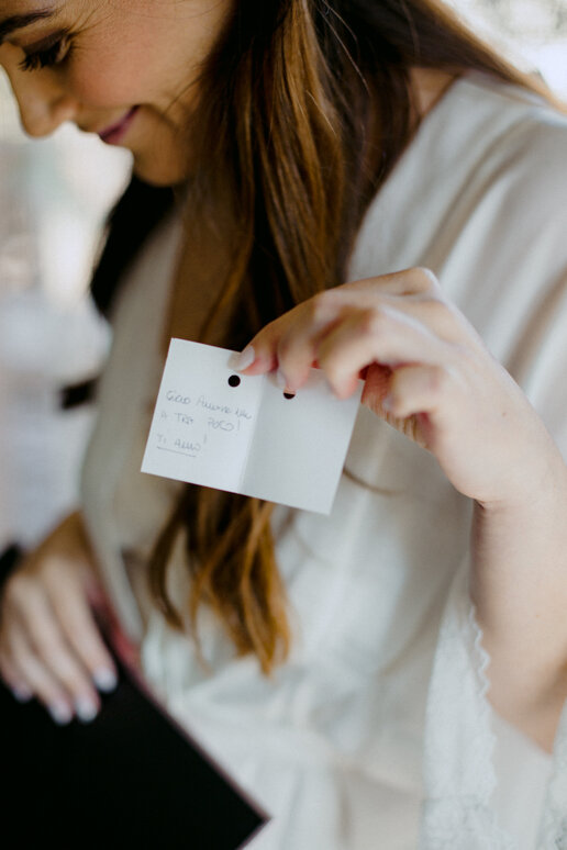 Biglietto romantico dello sposo con dedica per il giorno del matrimonio