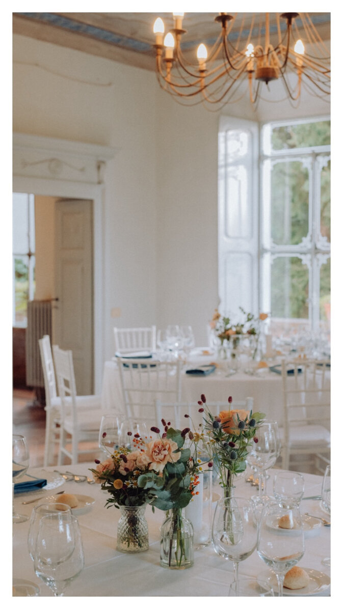 allestimento tavoli matrimonio romantico con fiori delicati allestimento tavoli matrimonio romantico con fiori delicati