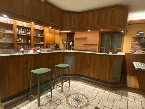 dfbf81c9-b280-47a7-b6d6-2e363e3d4191