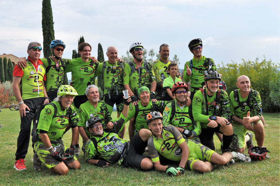 194e63d8-5d0c-4a2b-ada0-ab4e5ee3f66c 194e63d8-5d0c-4a2b-ada0-ab4e5ee3f66c