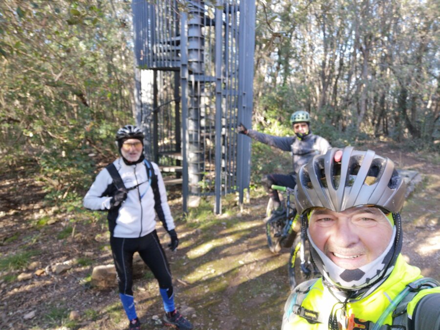 fef5a22f-7b09-424e-a354-adab4b23a17e