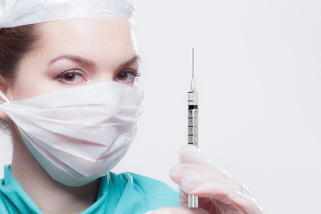 L'infermiere può somministrare un vaccino in assenza del medico? L'infermiere può somministrare un vaccino in assenza del medico?