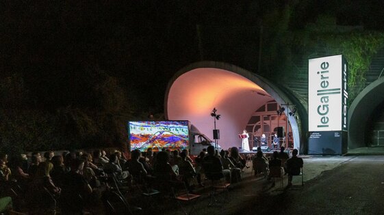 5db24256-bf74-4a80-bdce-6e860a9cf5b0