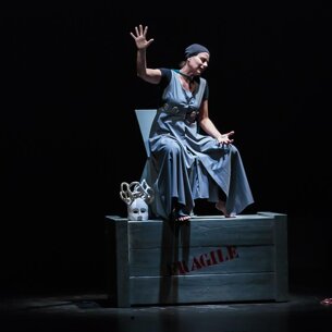 Spettacolo Materiale per Medea