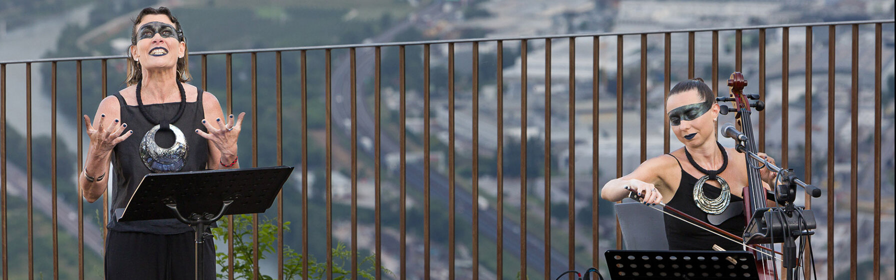 5f726105-f971-49dd-a21e-277354d77537 5f726105-f971-49dd-a21e-277354d77537