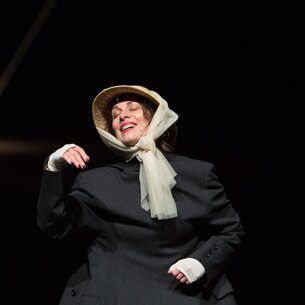 Spettacolo Una stanza tutta per se Spettacolo Una stanza tutta per se