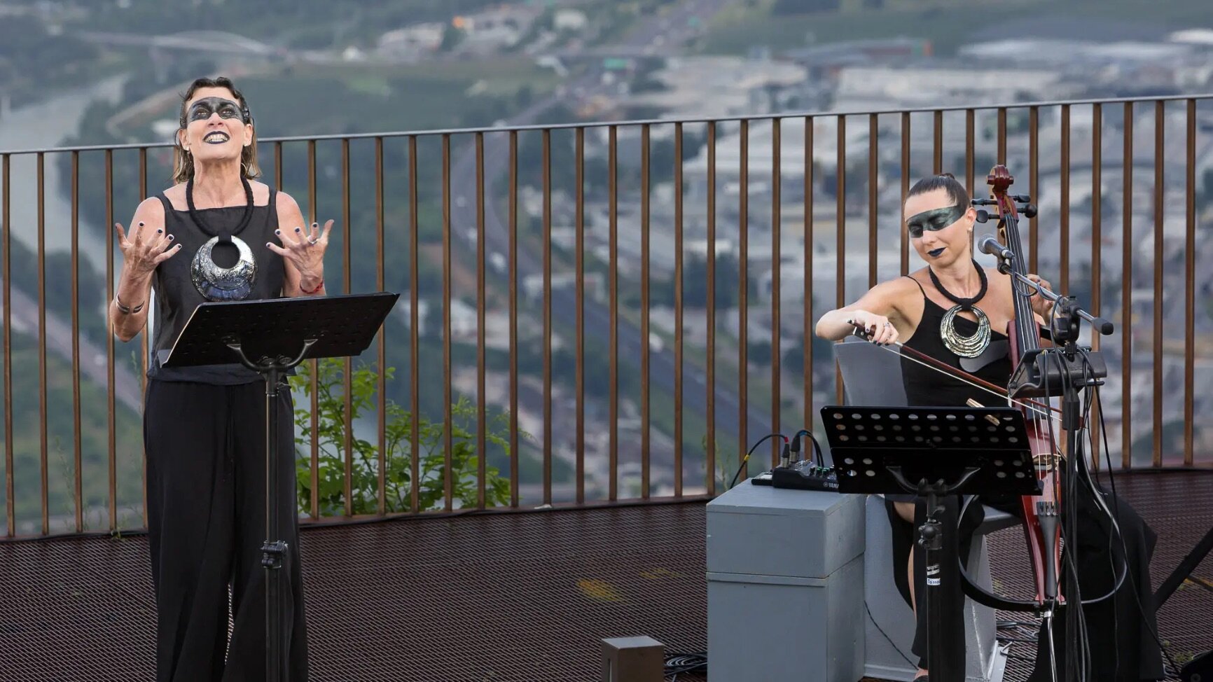 Creusa, Cassandra e le Altre.