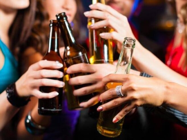ADHD, alcol e socialit&agrave;: il ruolo delle motivazioni nel rischio di consumo problematico