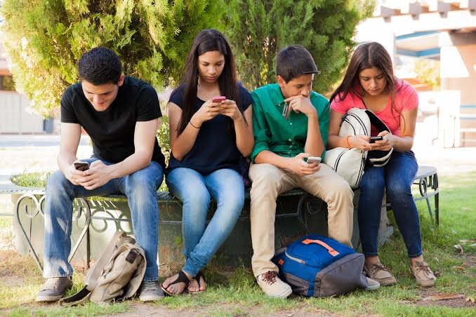Cronotipo, adolescenza e comportamento a tavola