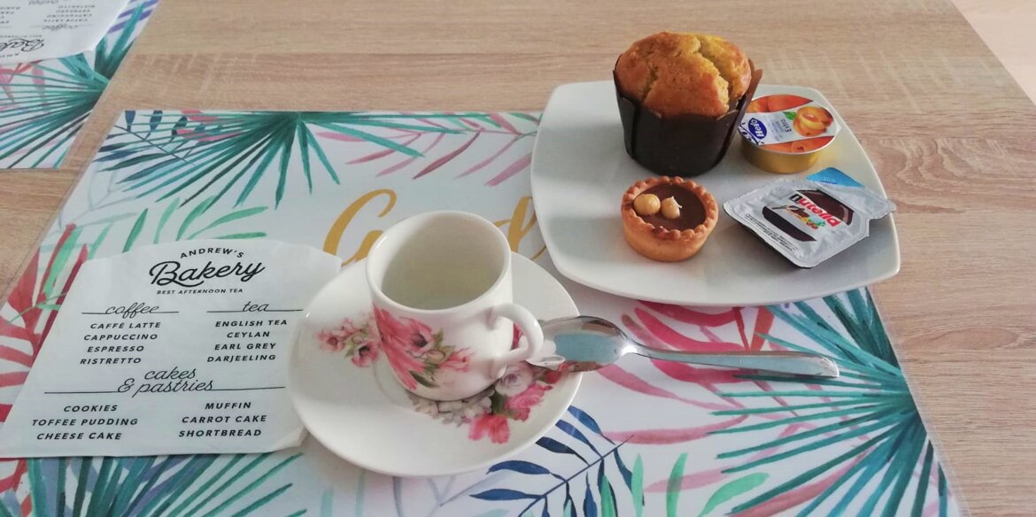 Tavolo per la colazione Tavolo per la colazione