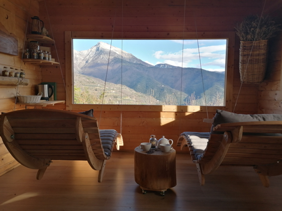 09f484cf-b9b3-428a-8622-a9cefe719268