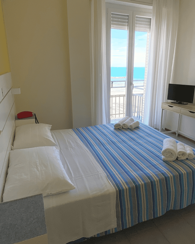 267bc8e2-49db-459c-b325-e88244d34c06