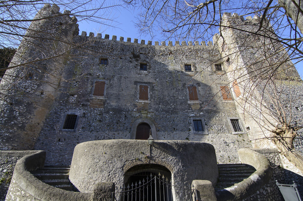 1ce9b332-8553-4c98-9328-204ecd92d230