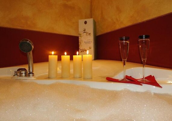 fb4dcff5-e8b5-498d-8486-d2359560ac68 fb4dcff5-e8b5-498d-8486-d2359560ac68