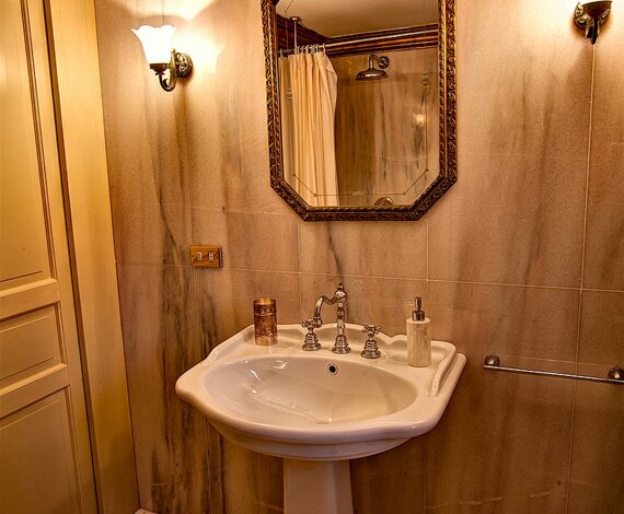 gregoriana%20(12).jpeg gregoriana%20(12).jpeg