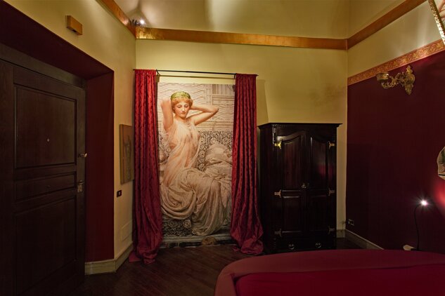 ee36696e-9492-4f6a-9189-d915aa6f4d96